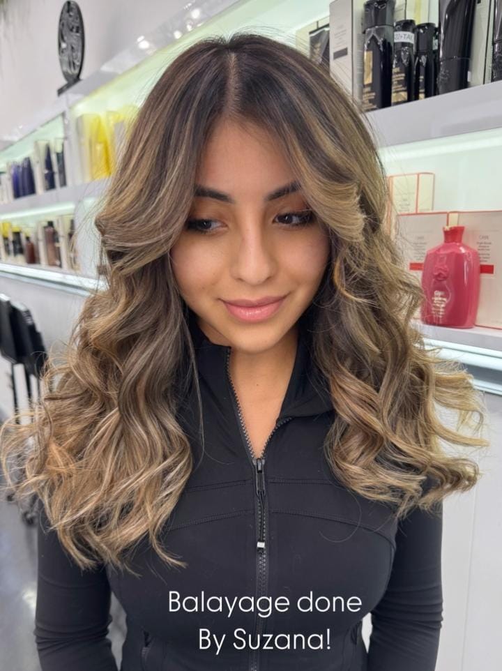 Suzanna look at Davida Salon NYC (1)